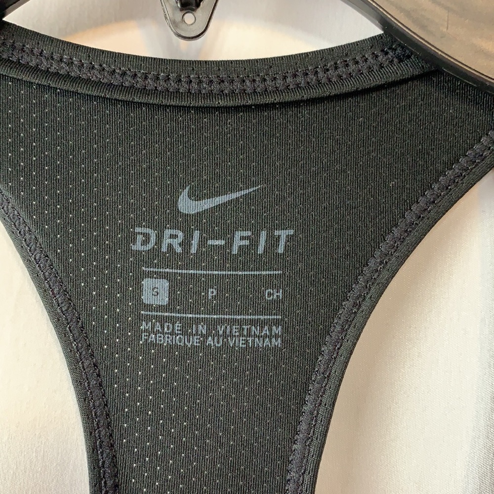 Nike Exercise Tank Top - Picture 4 of 6